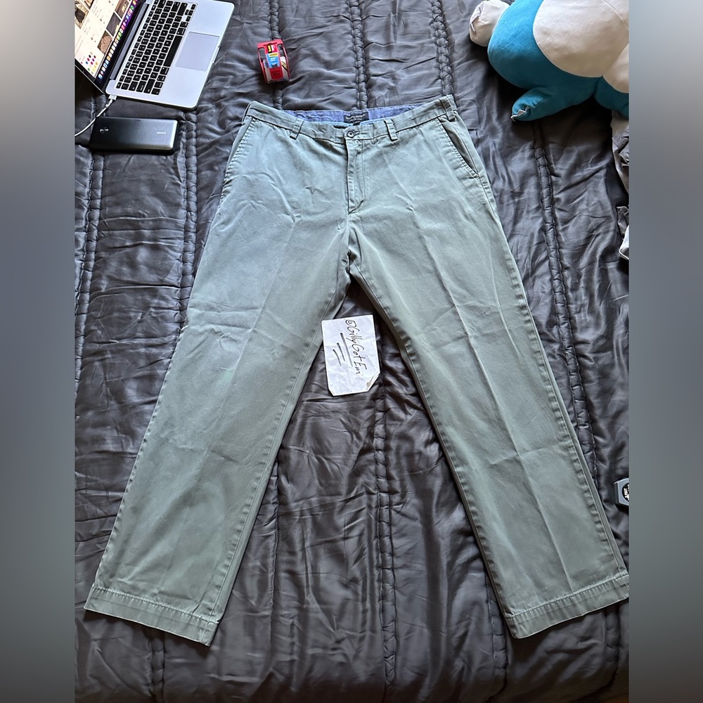 Updated pics: Banana Republic Emerson Chino - Vintage Green/Olive